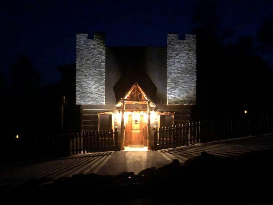 The Log Castle~Stunning Mountain Views~Hot Tub Βίλα Sevierville Εξωτερικό φωτογραφία