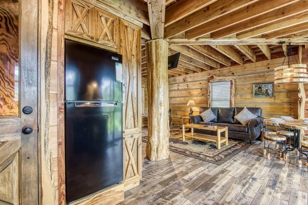 The Log Castle~Stunning Mountain Views~Hot Tub Βίλα Sevierville Εξωτερικό φωτογραφία