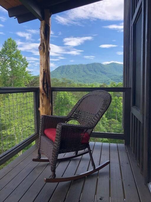 The Log Castle~Stunning Mountain Views~Hot Tub Βίλα Sevierville Εξωτερικό φωτογραφία