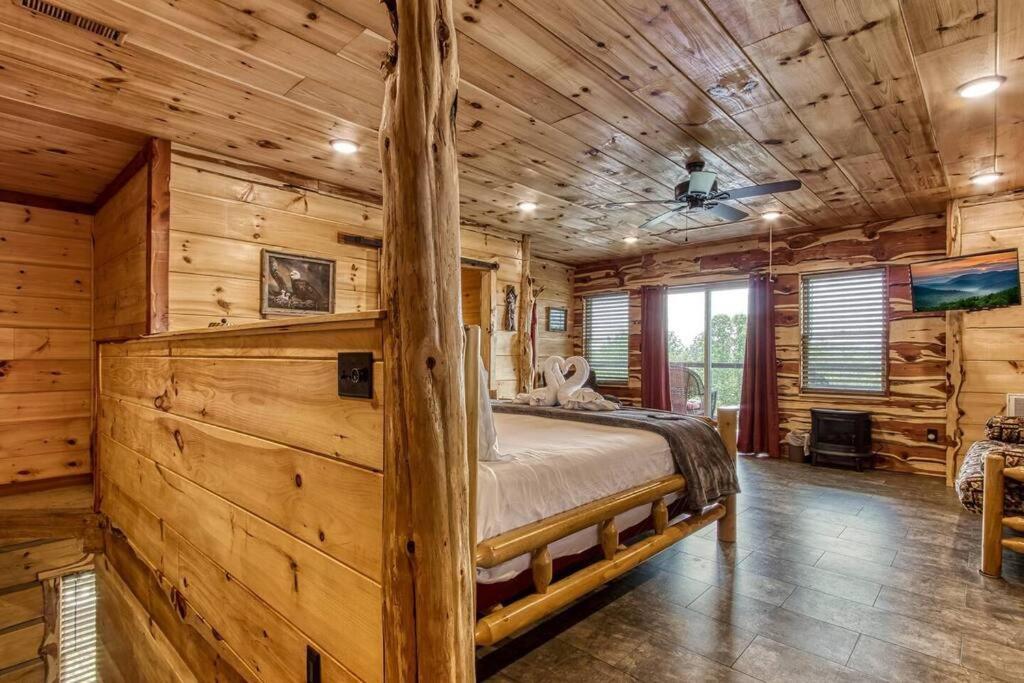 The Log Castle~Stunning Mountain Views~Hot Tub Βίλα Sevierville Εξωτερικό φωτογραφία
